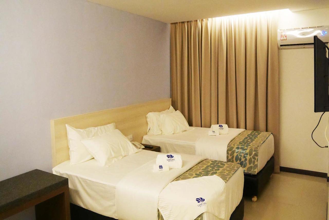 Samudra Hotel Kuching Exteriör bild