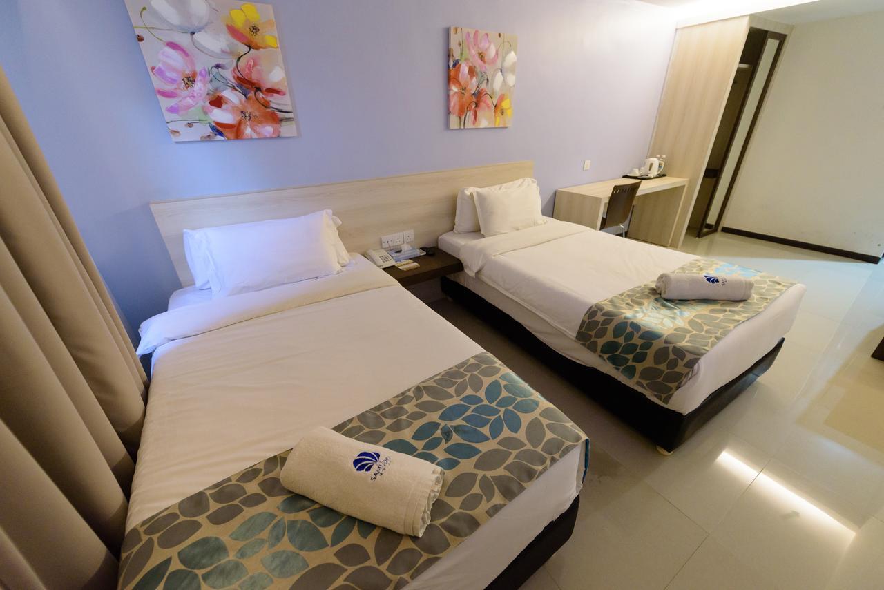 Samudra Hotel Kuching Exteriör bild